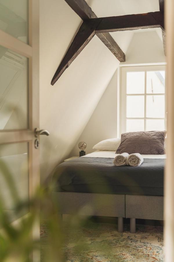 Tiny Attic On The Herengracht, Private Room Amsterdam Bagian luar foto