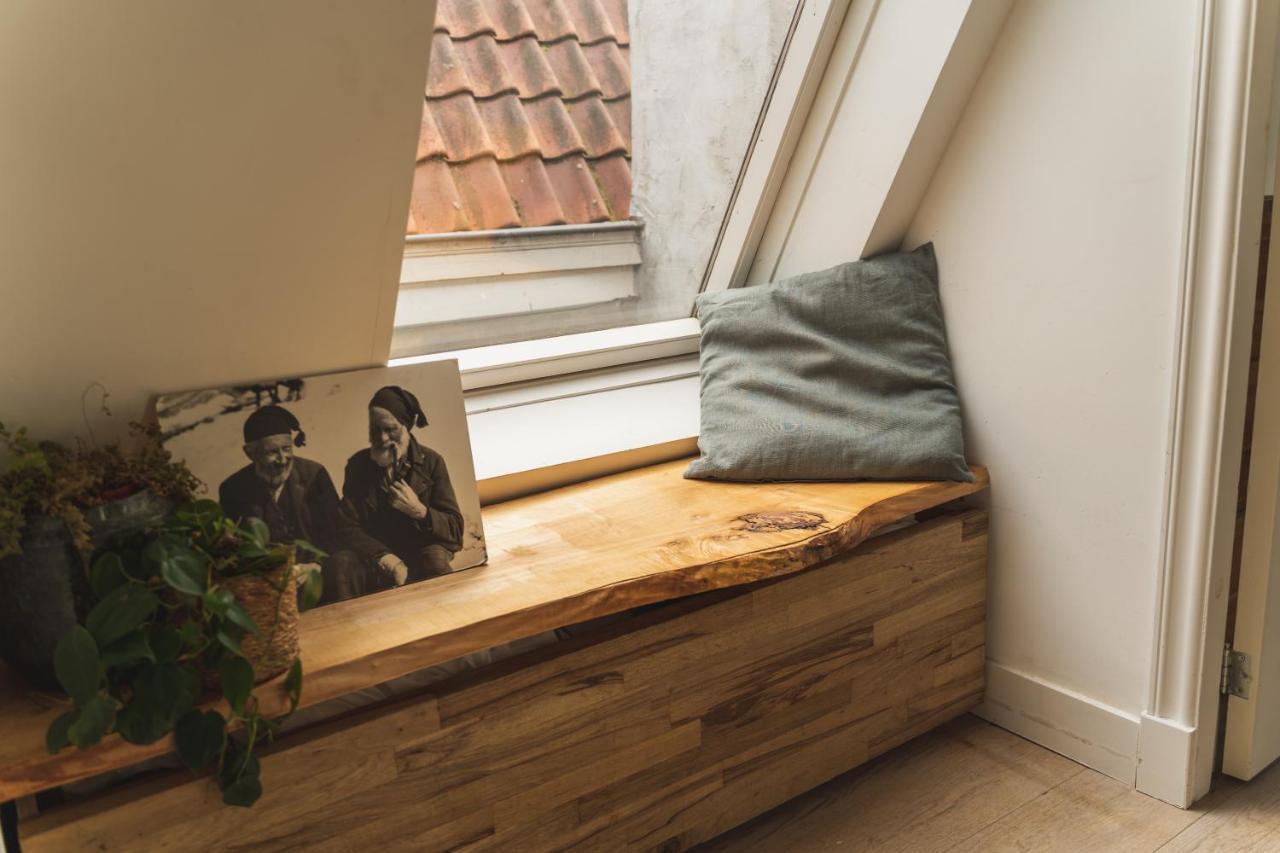 Tiny Attic On The Herengracht, Private Room Amsterdam Bagian luar foto